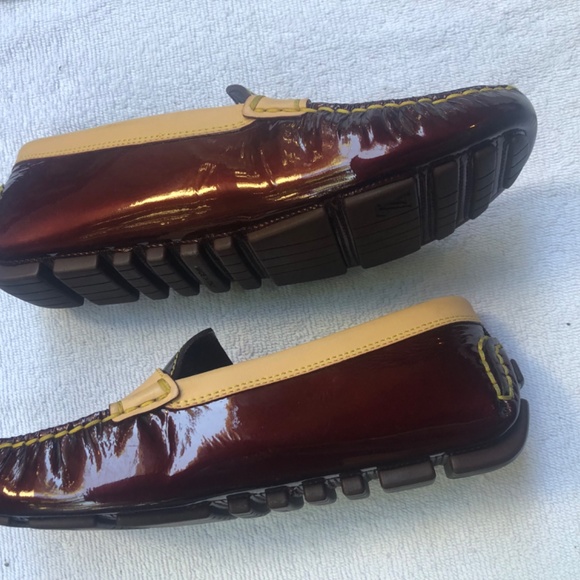 100% Authentic Louis Vuitton Vernis Loafers 2005 (Used) - Picture 2 of 6